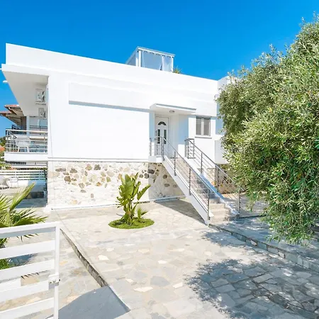 Chrissi Seastar Villa Skála Sotíros