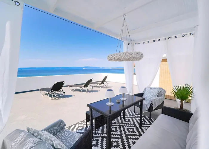 Chrissi Seastar スカラ・ソティロス